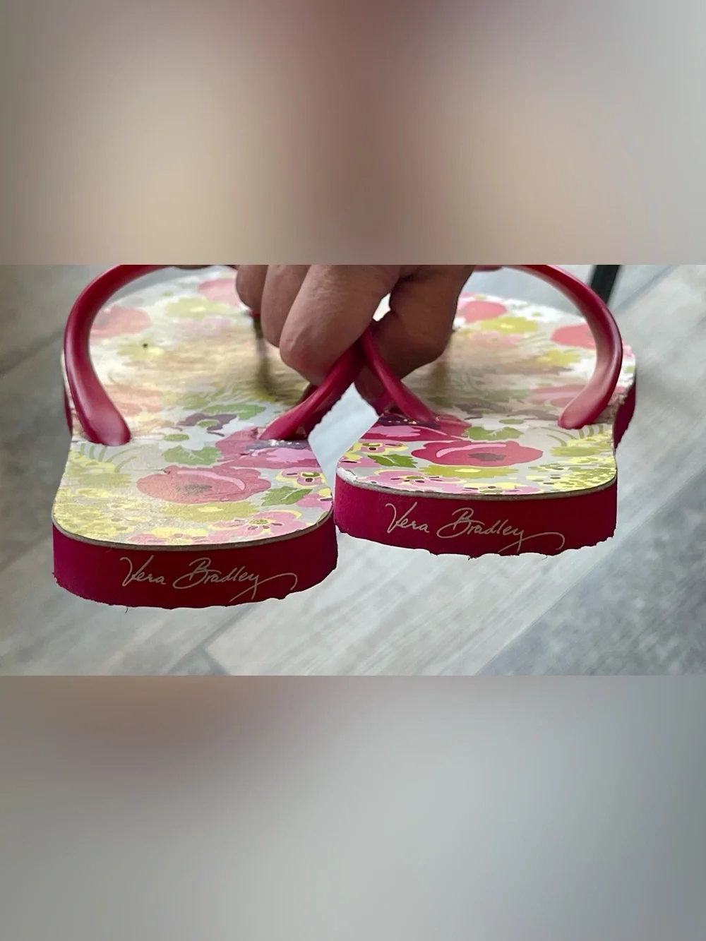 Vera Bradley Make Me Blush Flip-Flops Women’s Size M